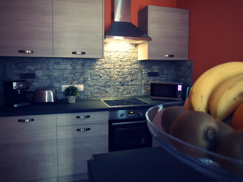 Apartament Citihost Karoly Koerut